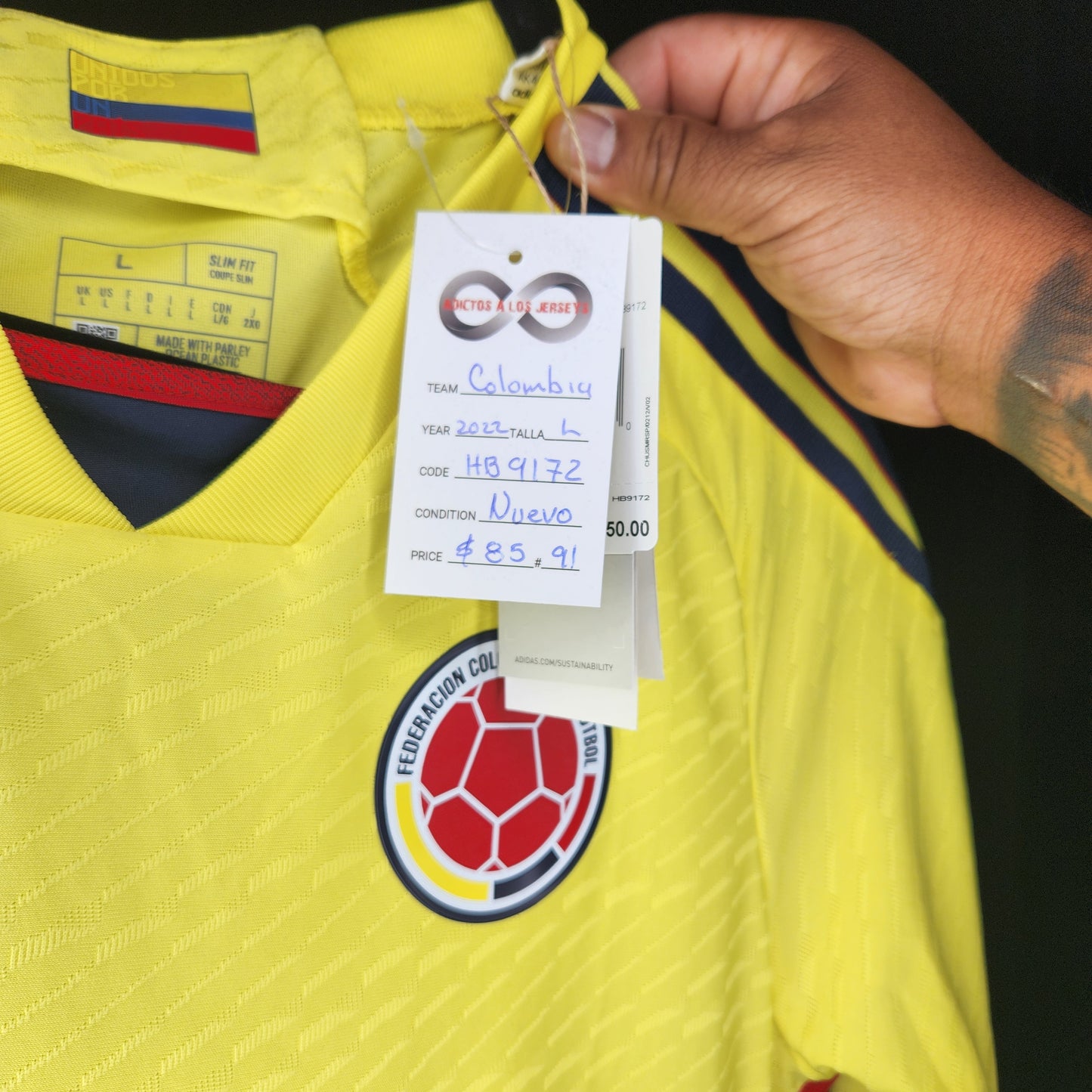 2022 Colombia Home Jersey / Large / New