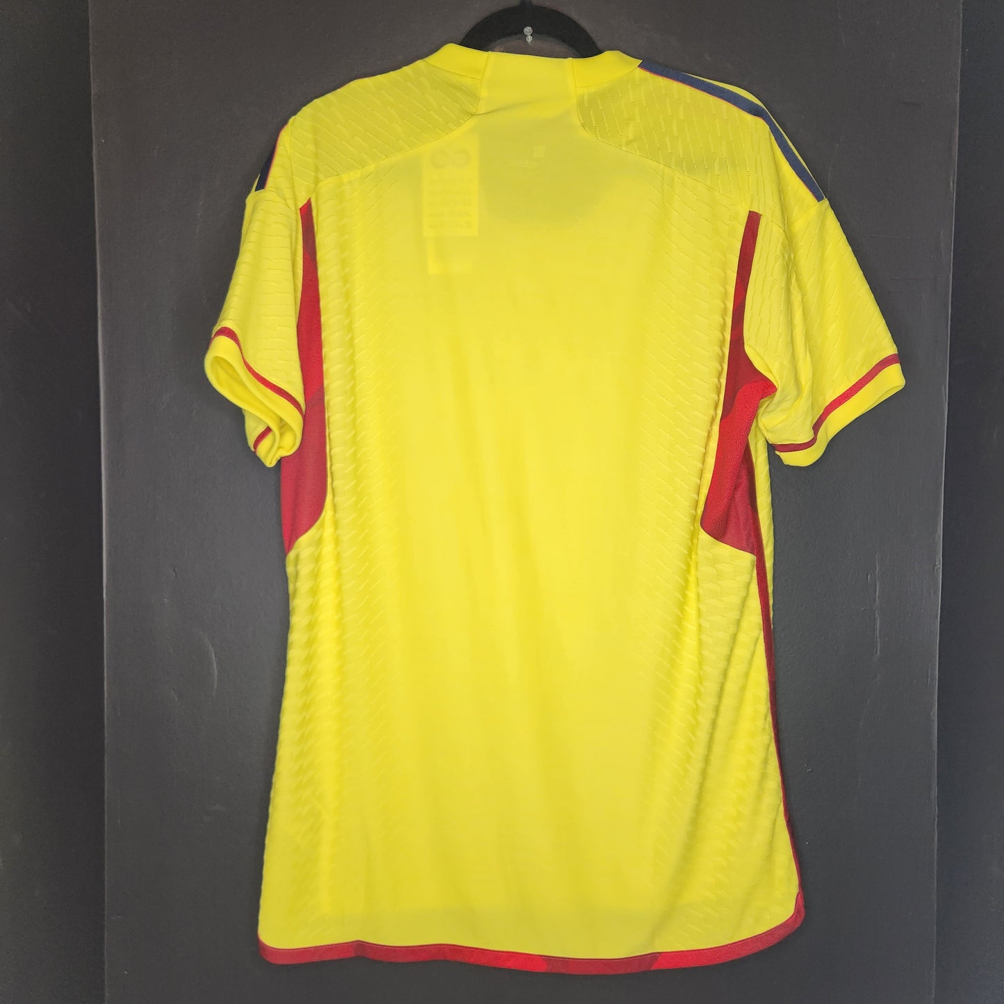 2022 Colombia Home Jersey / Large / New
