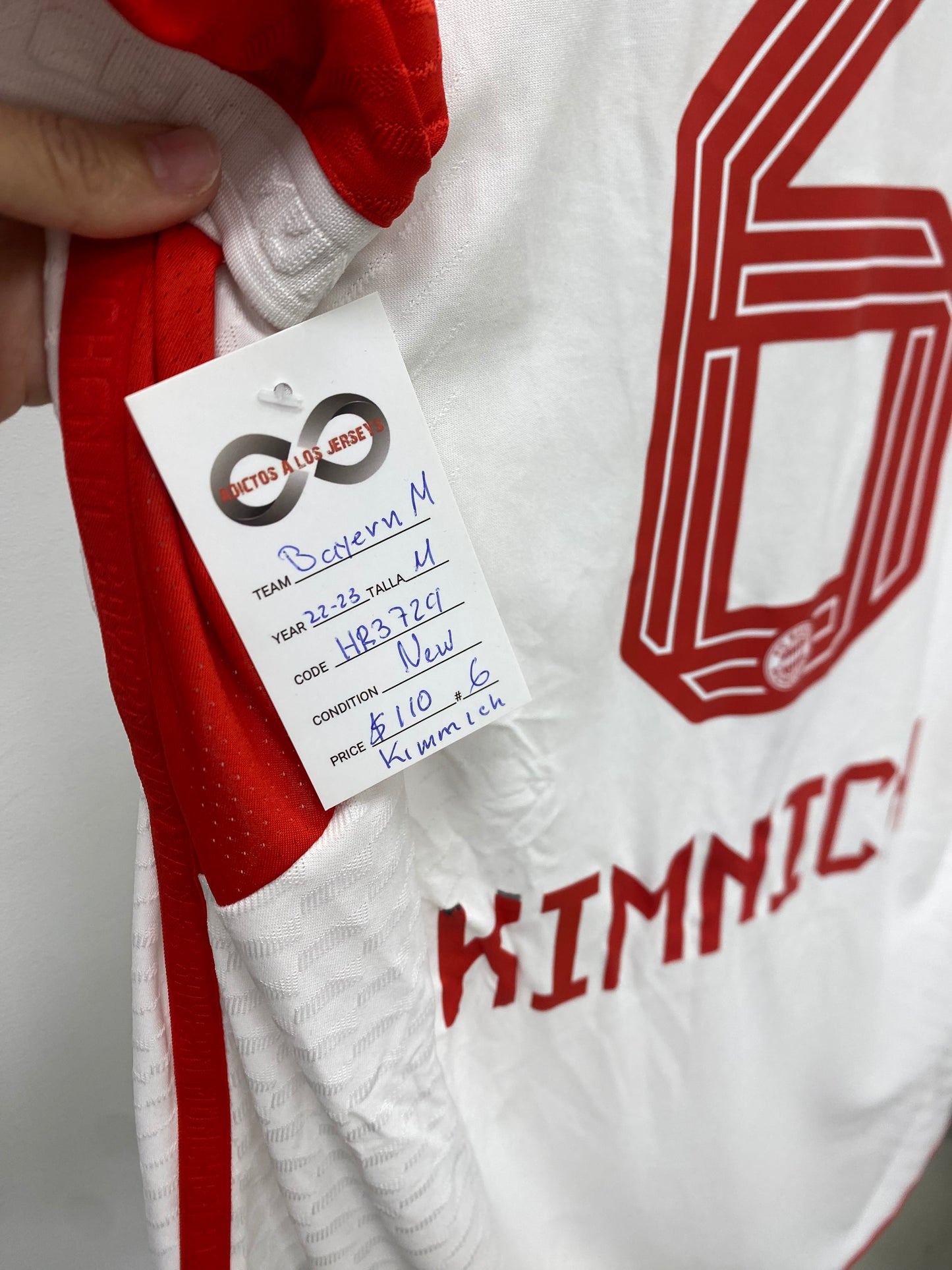 2022-23 Bayern München 6 Kimmich Home Jersey / Medium / New