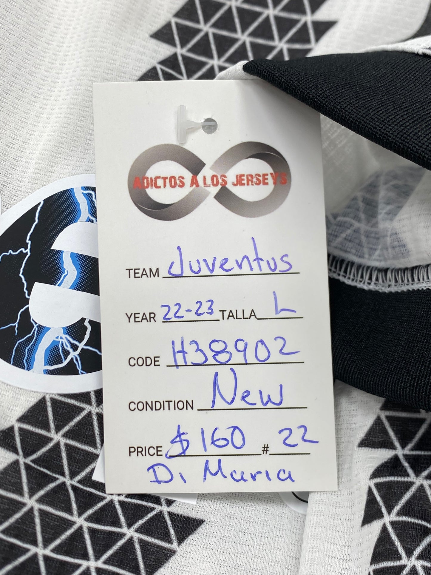 2022-23 Juventus Player Version Di Maria 22 Home Jersey / Large / New