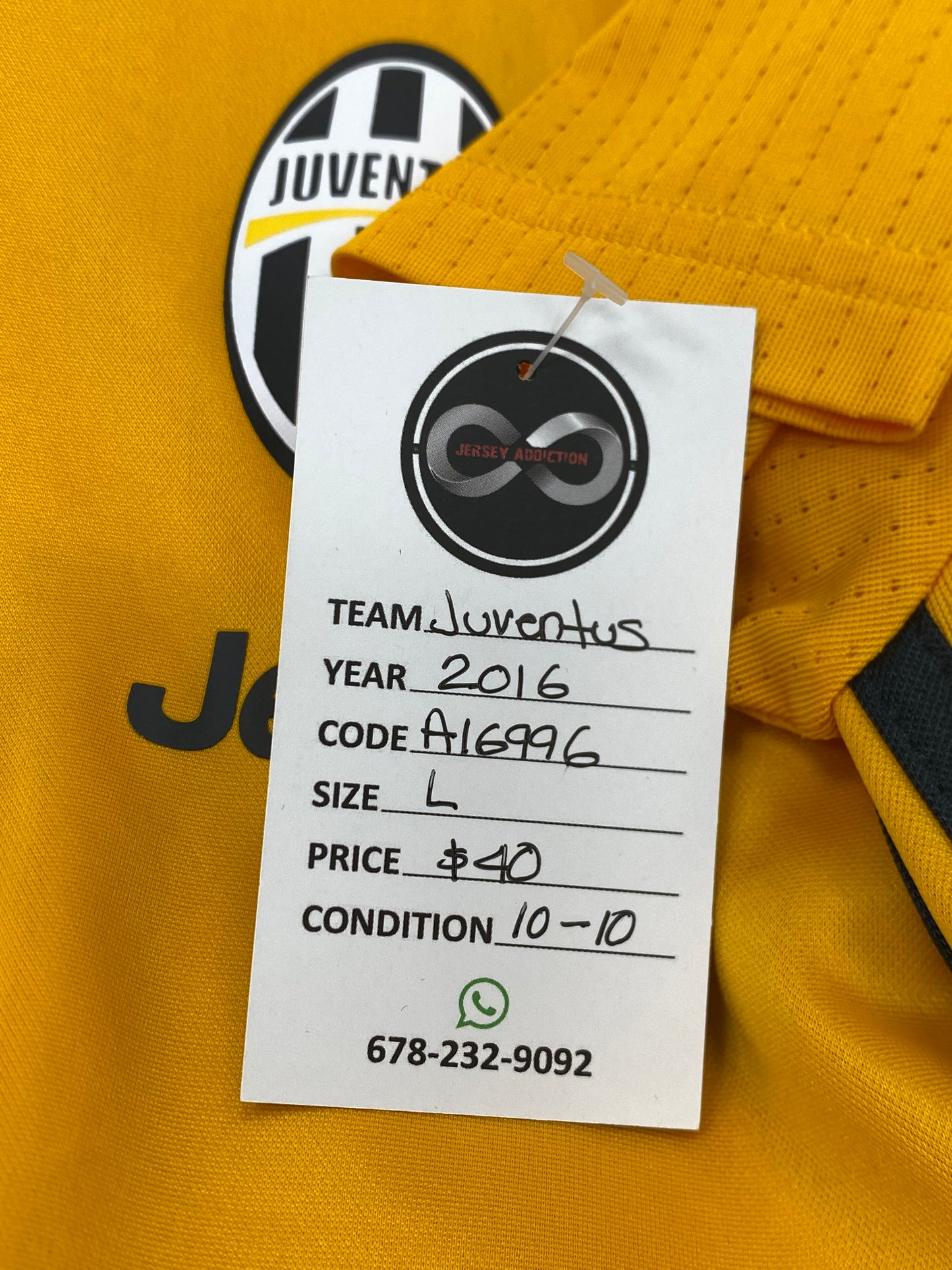 2016 Juventus GK Jersey / Large / 10/10