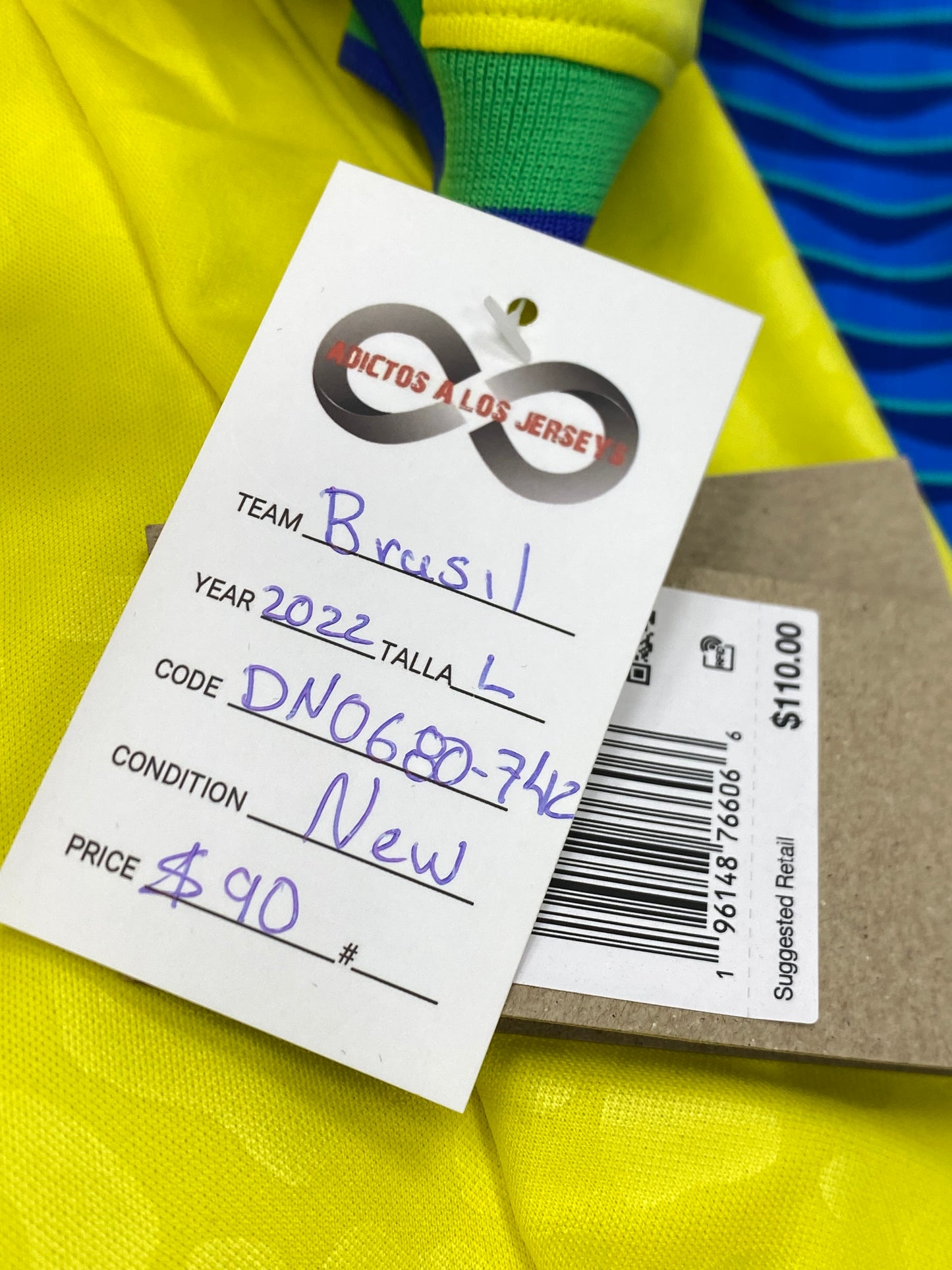 2022 Brazil Home Jersey / Large / New