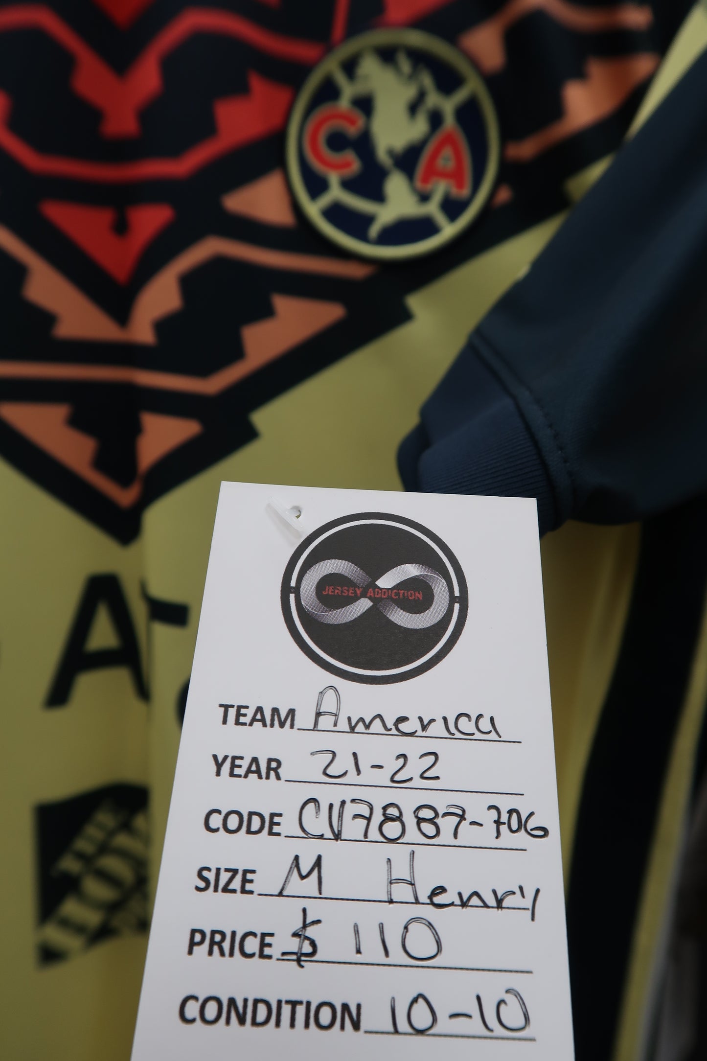 2021-22 Club América Henry 21 Special Edition Home Jersey / M / 10-10