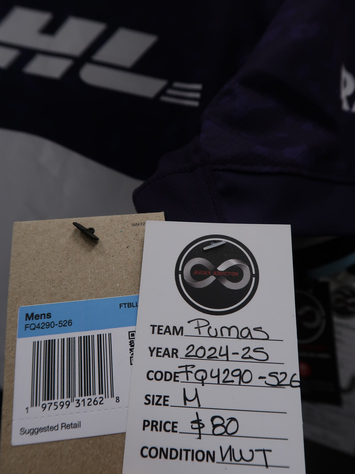 2024-25 Pumas UNAM Away Jersey / M / 10-10