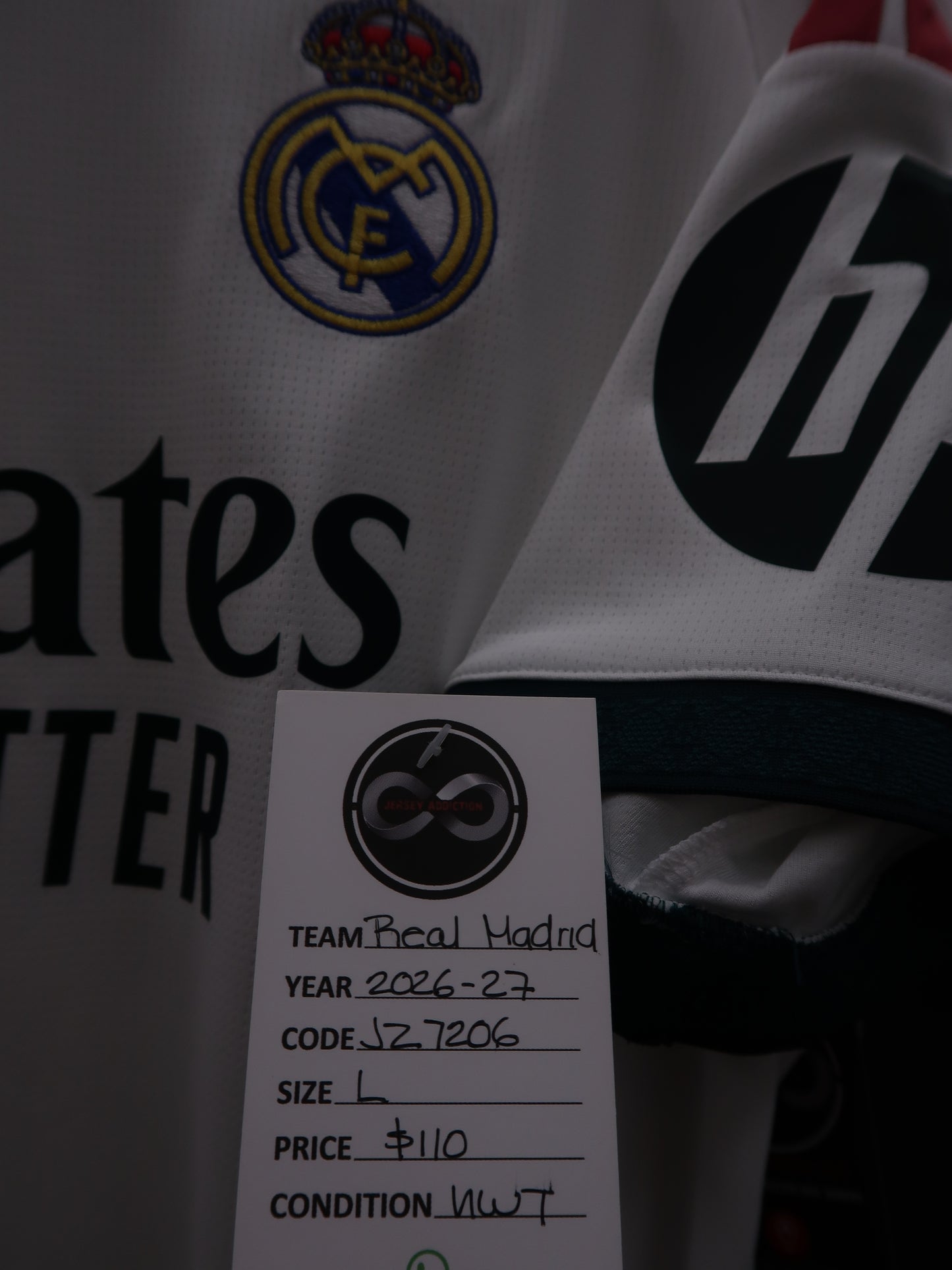 2026-27 Real Madrid Home Jersey / Large / New