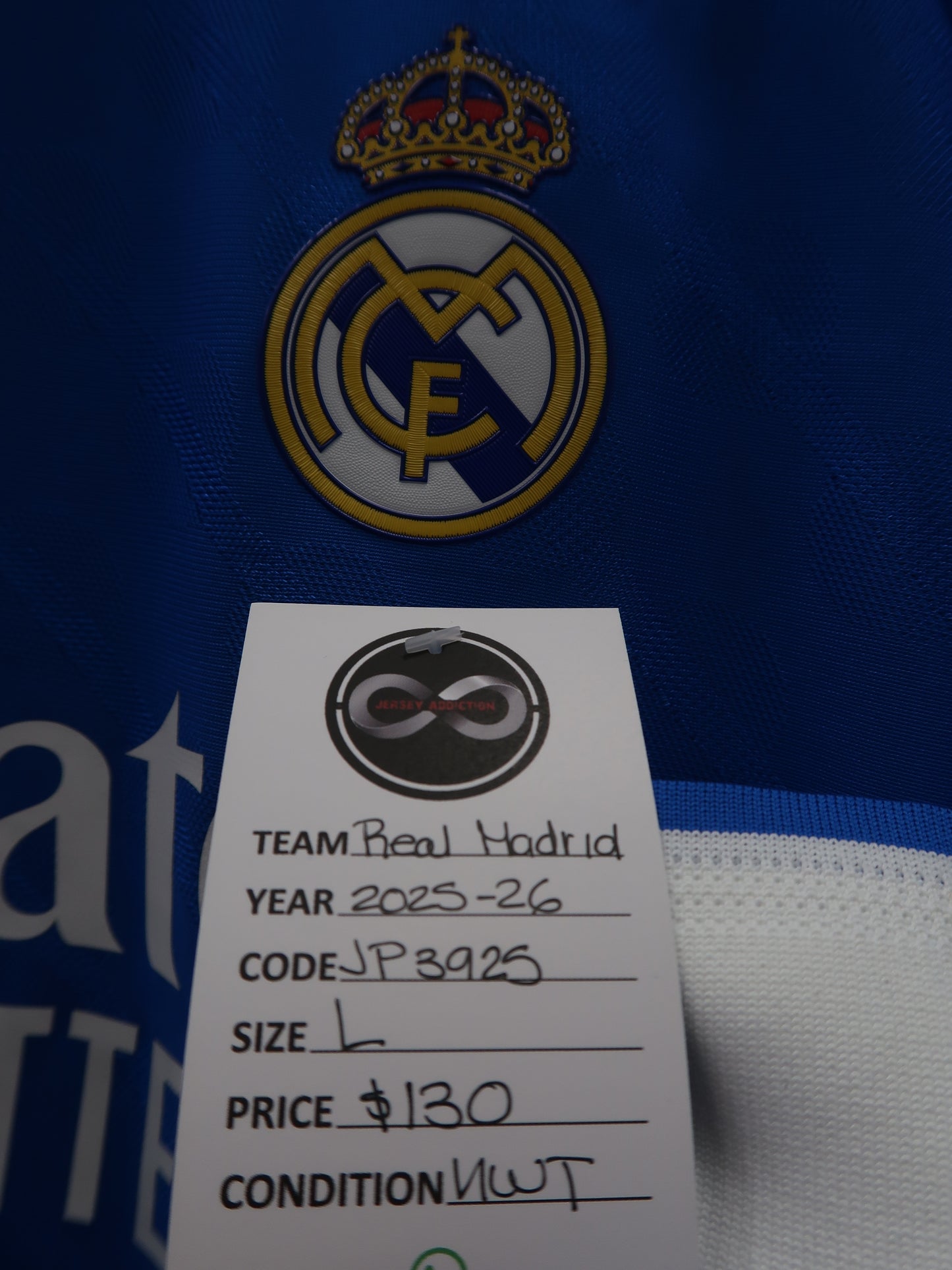 2025-26 Real Madrid Away Long Sleeve Jersey / Large / New