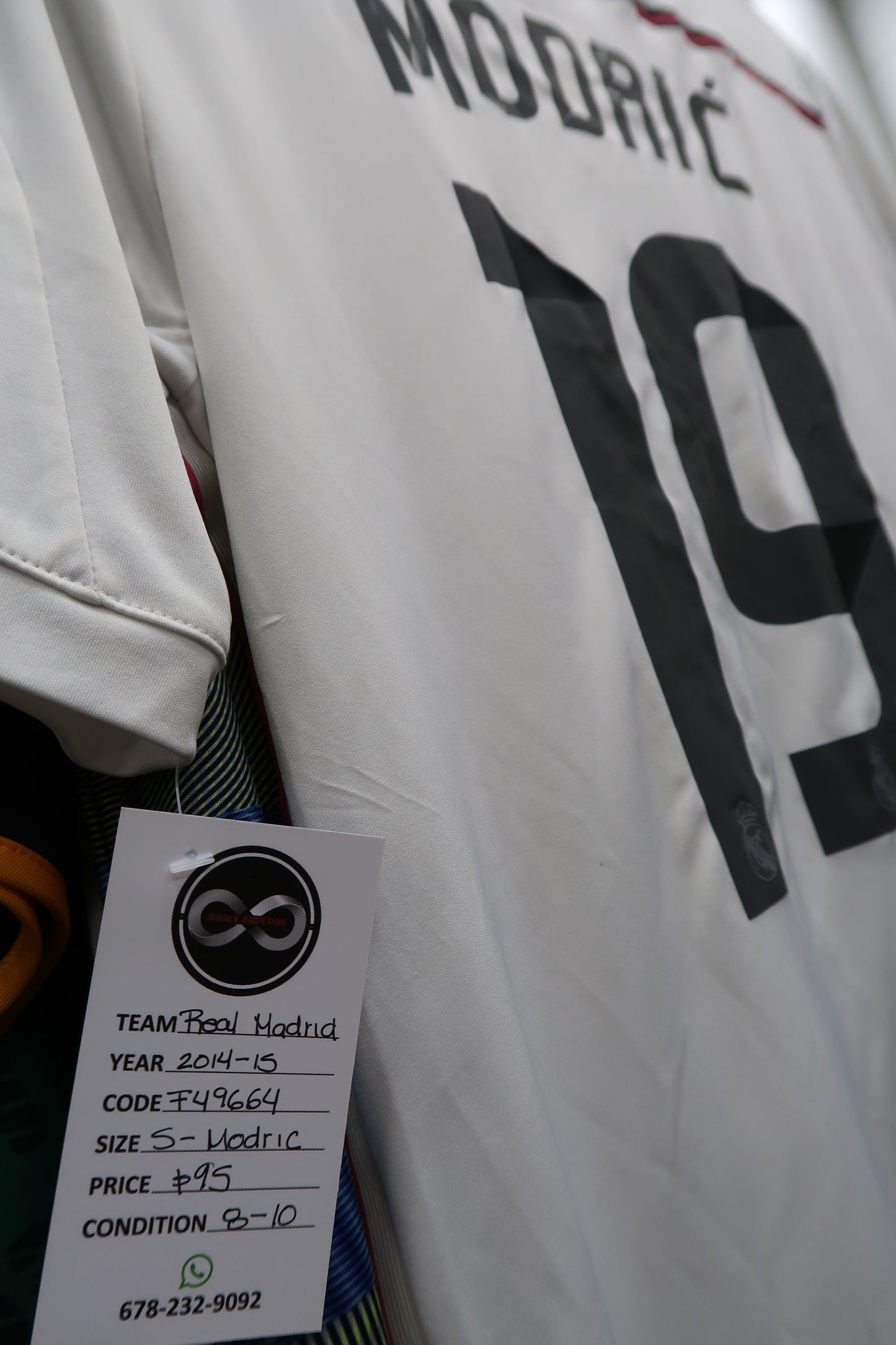 2014-15 Real Madrid Modric 19 Home Jersey tag
