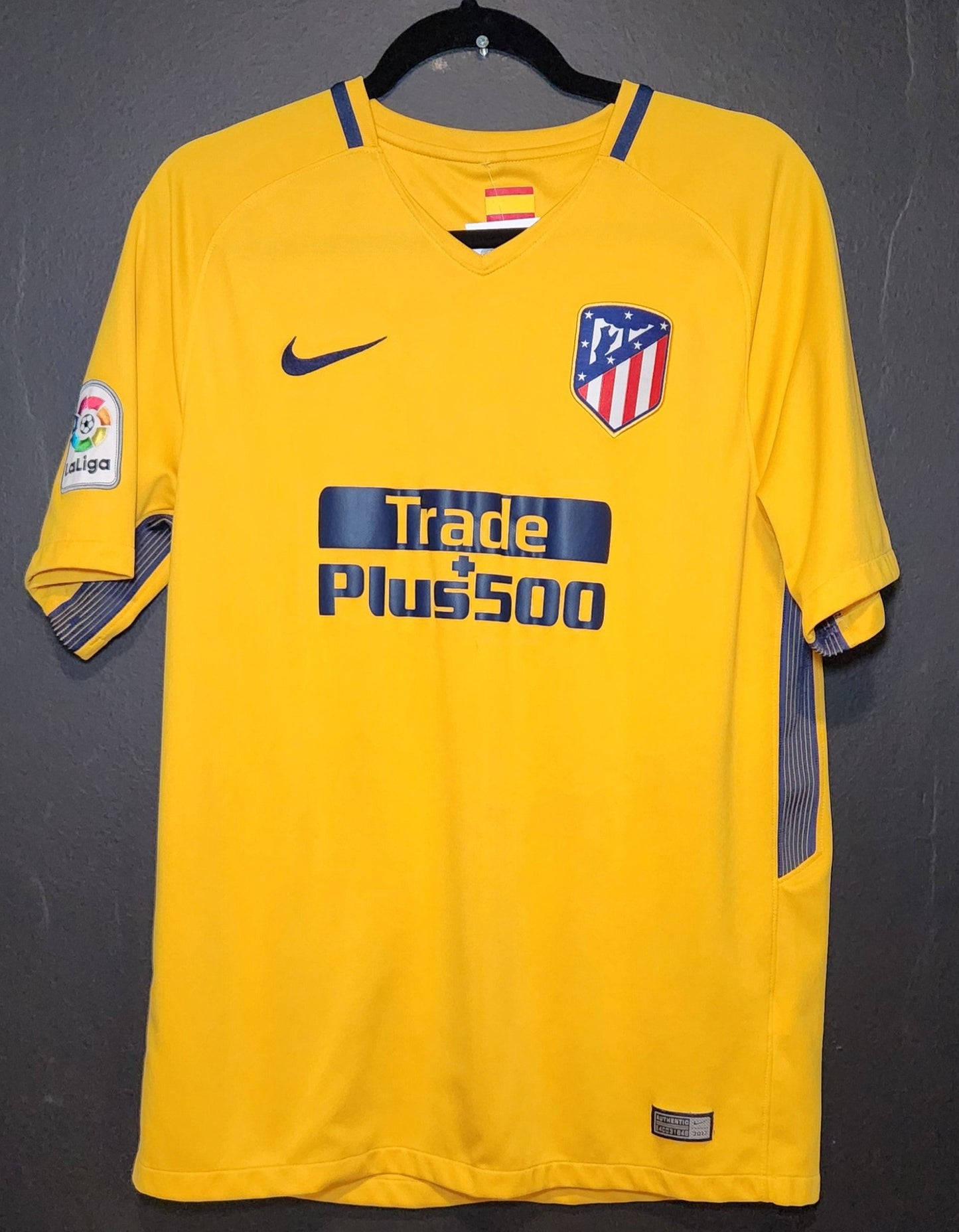 2017-18 Atlético de Madrid / Large / Excellent