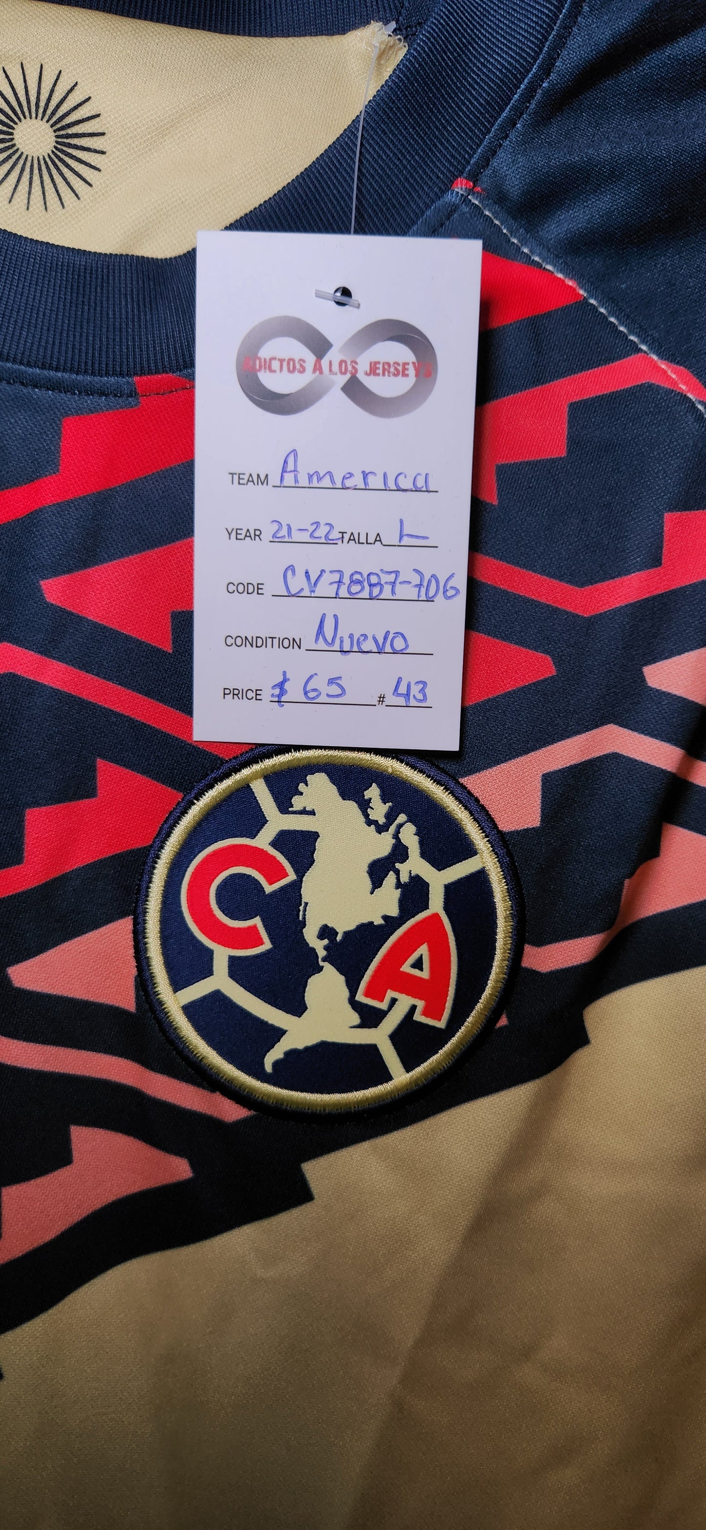 2021-22 Club America Home jersey / Large / New