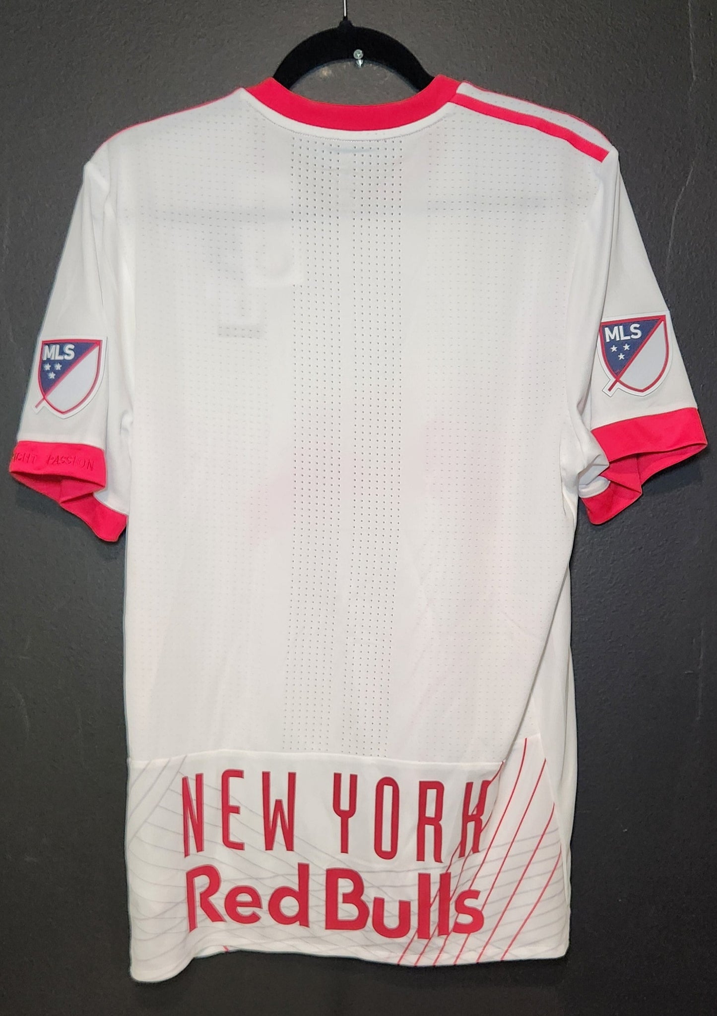 2017-18 New York Red Bulls Home jersey / Large / New