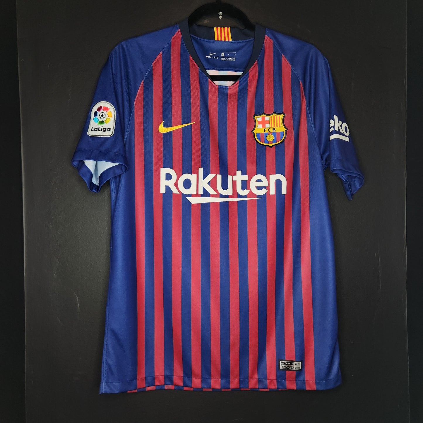 2018-19 FC Barcelona Home Jersey / Medium / New