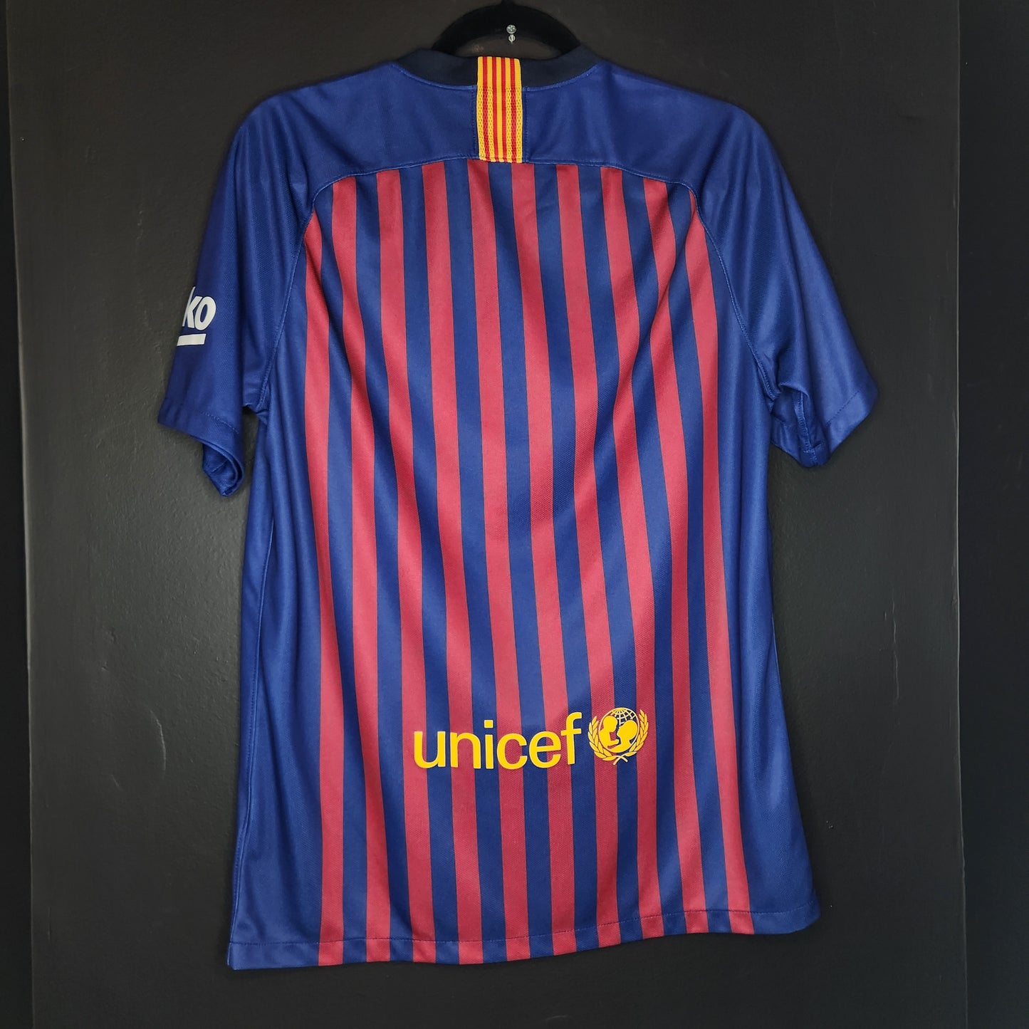 2018-19 FC Barcelona Home Jersey / Medium / New