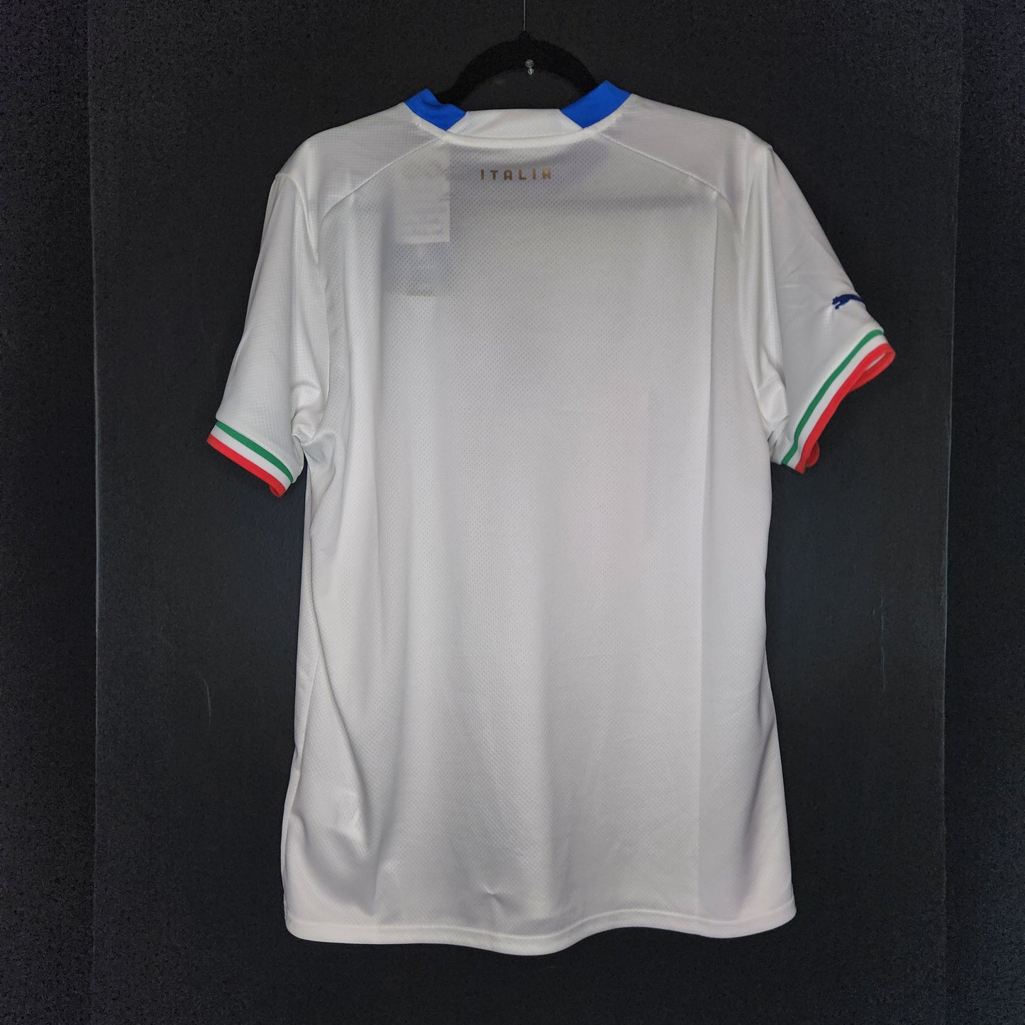 2022 Italy Away jersey / Large / New