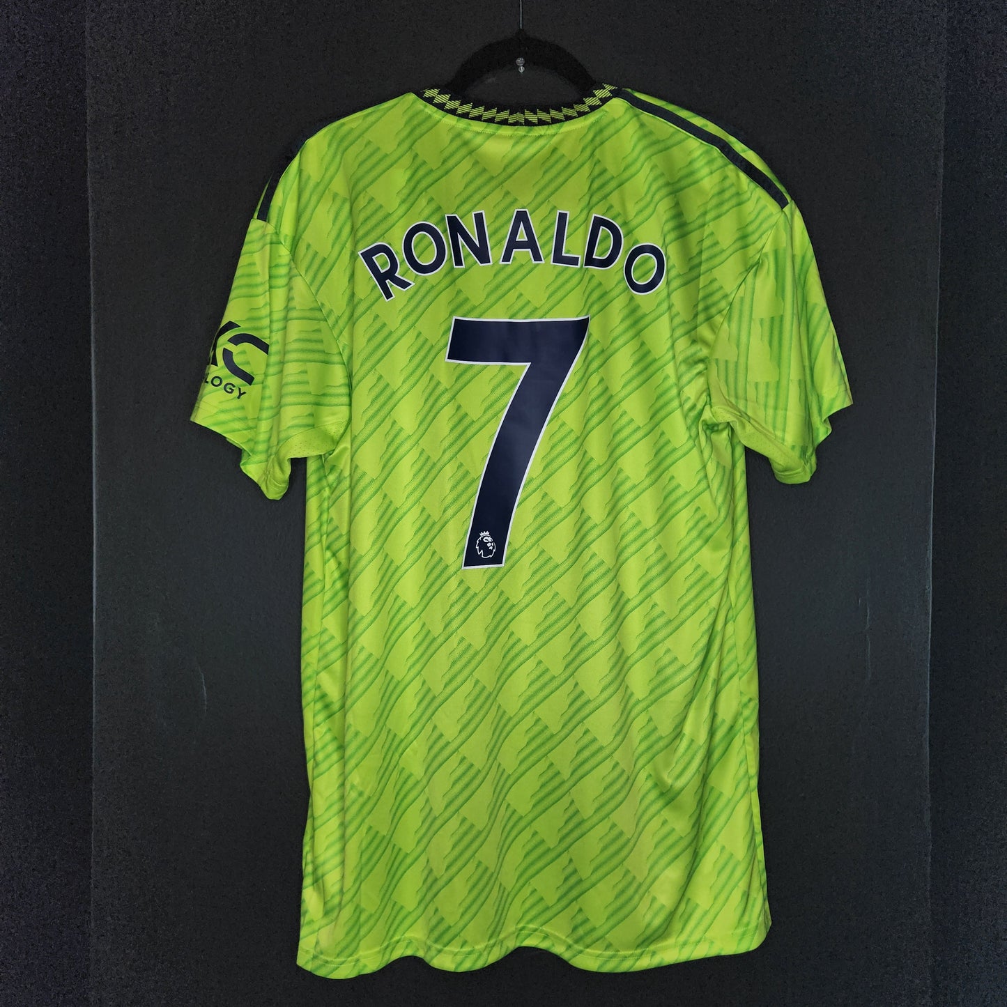 2022-23 Manchester United Cristiano Ronaldo 7 Away Jersey / Large / New