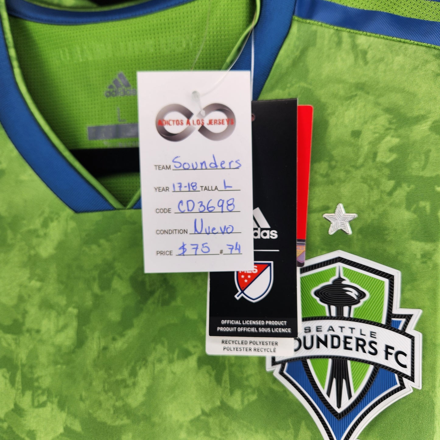 2017-18 Seattle Sounders FC Home Jersey / Large / New