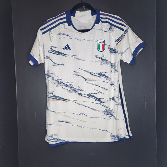 2023 Italy Away Jersey / Large / New