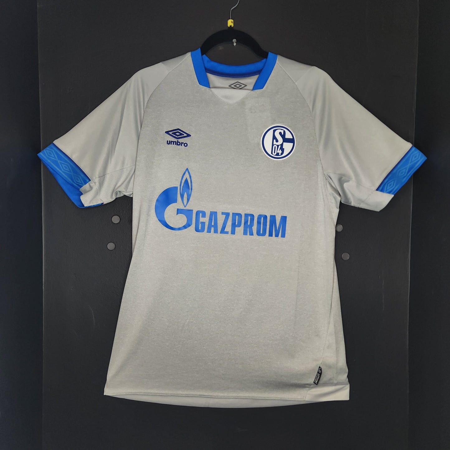 2018-19 FC Schalke 04 Away Jersey / Medium / New