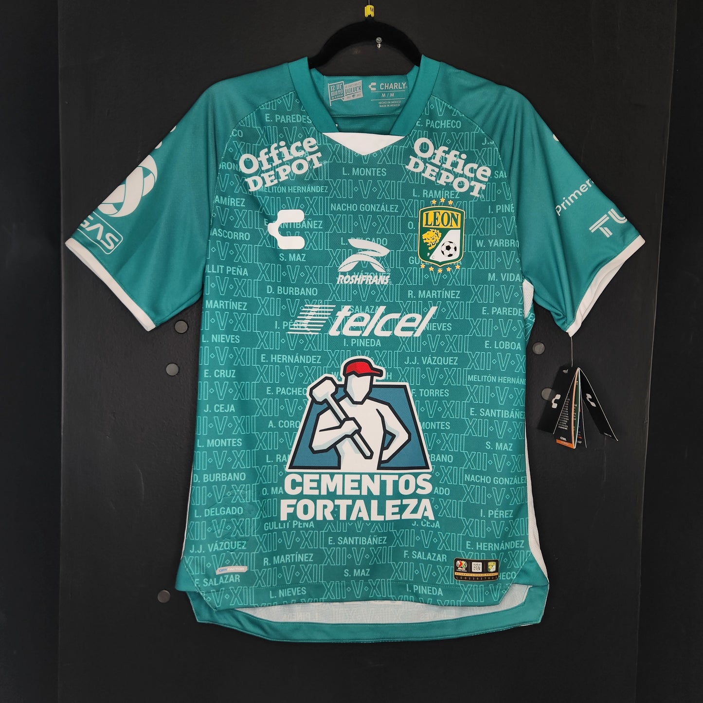 2022 Club Leon Home Jersey / Medium / New