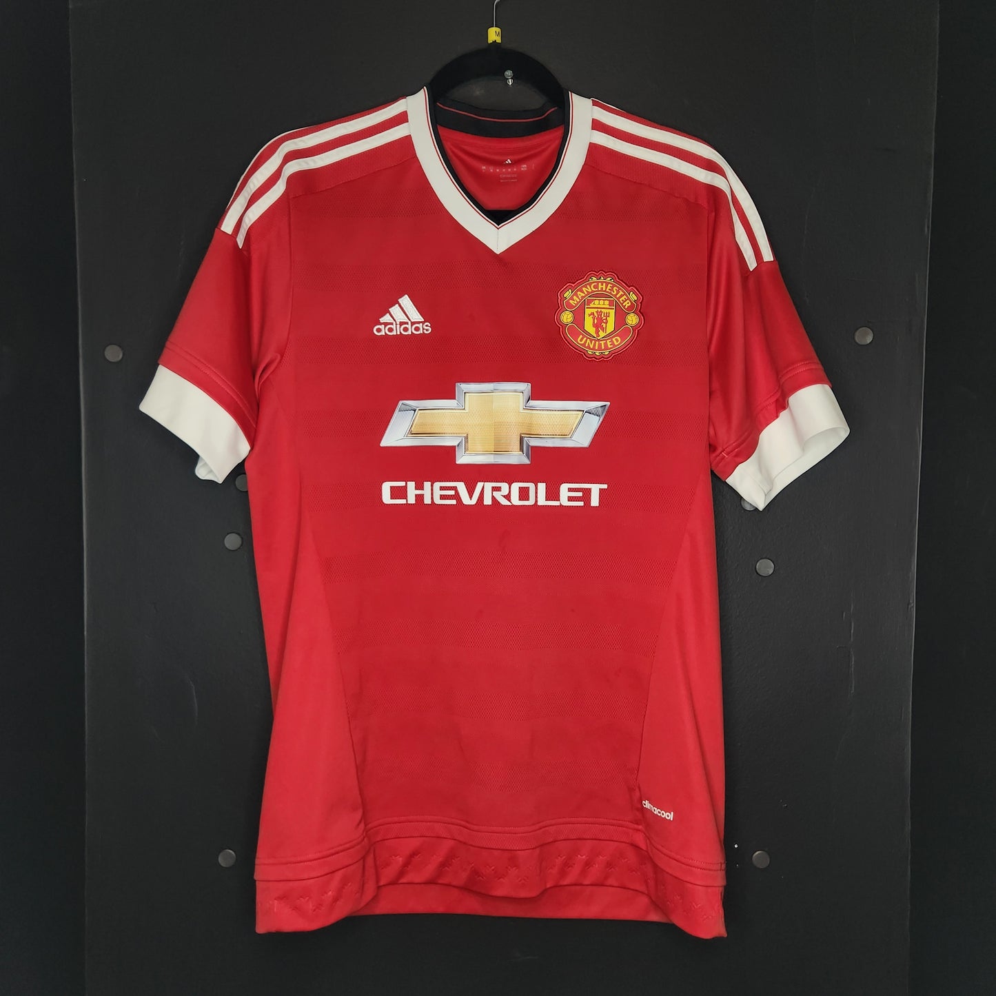 2015-16 Manchester United Home Jersey / Medium / Excellent