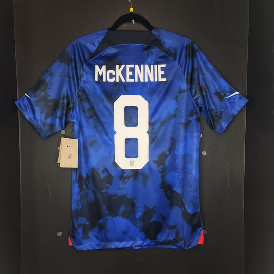 2022-23 USA Weston McKennie 8 Away Jersey / Medium / New