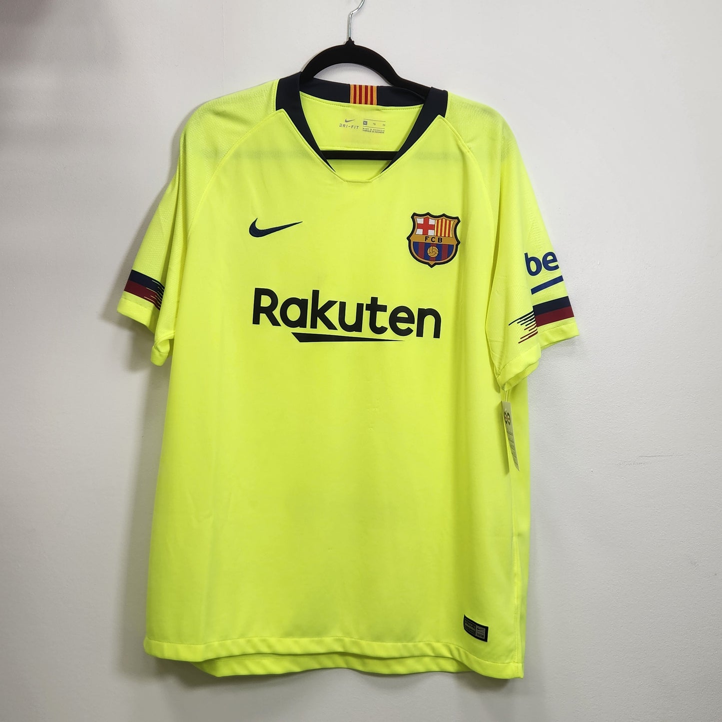 2018-19 FC Barcelona Away Jersey / X-Large / 10/10