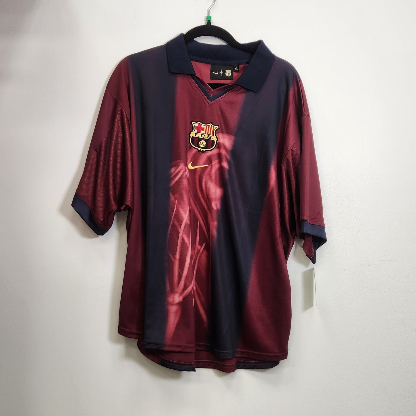2025 Barcelona Travis Scott Collab Jersey / X-Large / New