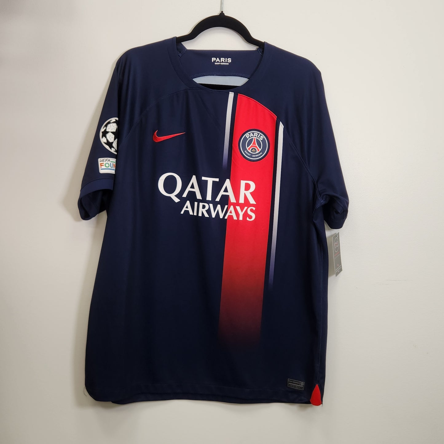 2023-24 Paris Saint-Germain Mbappe 7 Home Jersey / X-Large / 10/10