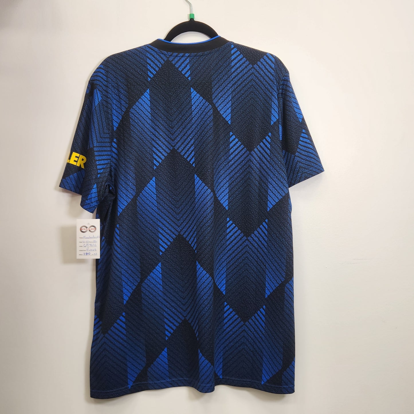 2021-22 Manchester United Away Jersey / X-Large / New