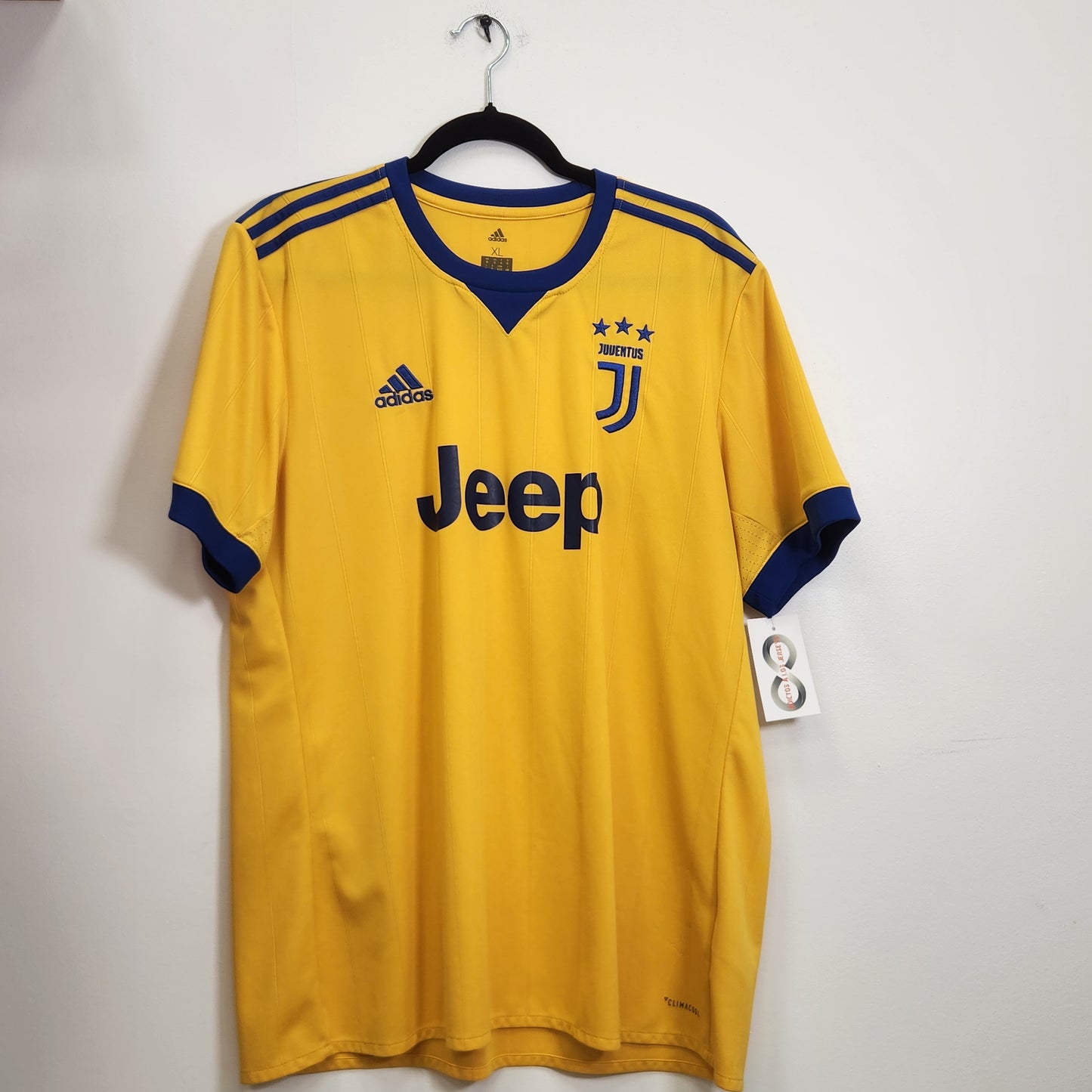 2017-18 Juventus FC Away Jersey / X-Large / 9/10