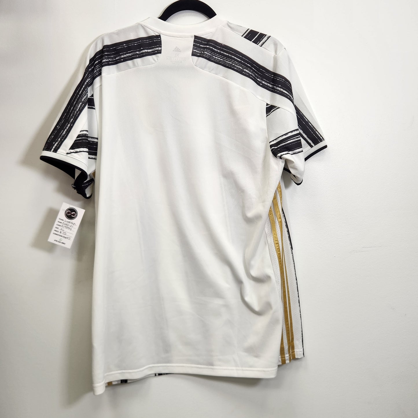 2020-21 Juventus FC Home Jersey / X-Large / New