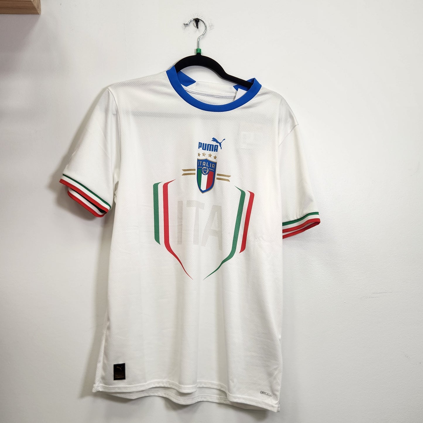 2022 Italy Away Jersey / Large / New