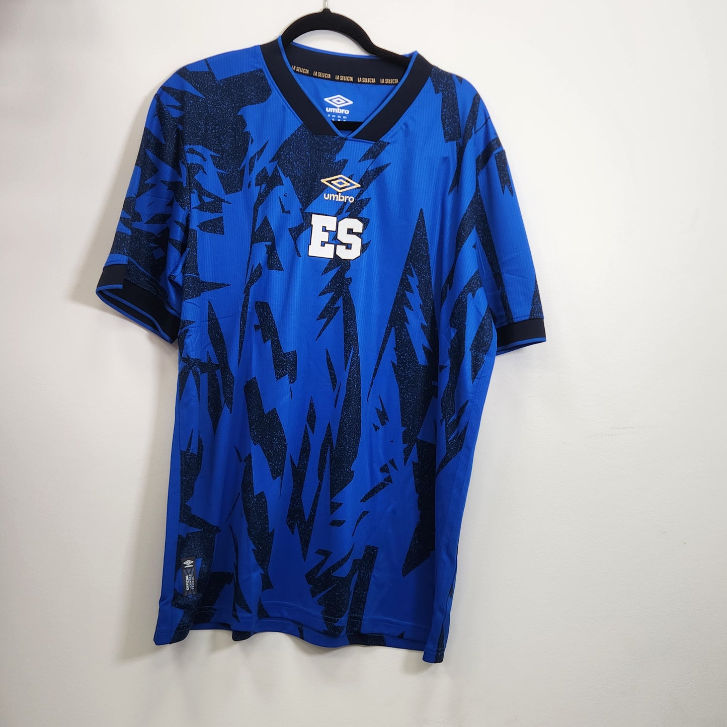 2025 El Salvador Home Jersey / X-Large / New