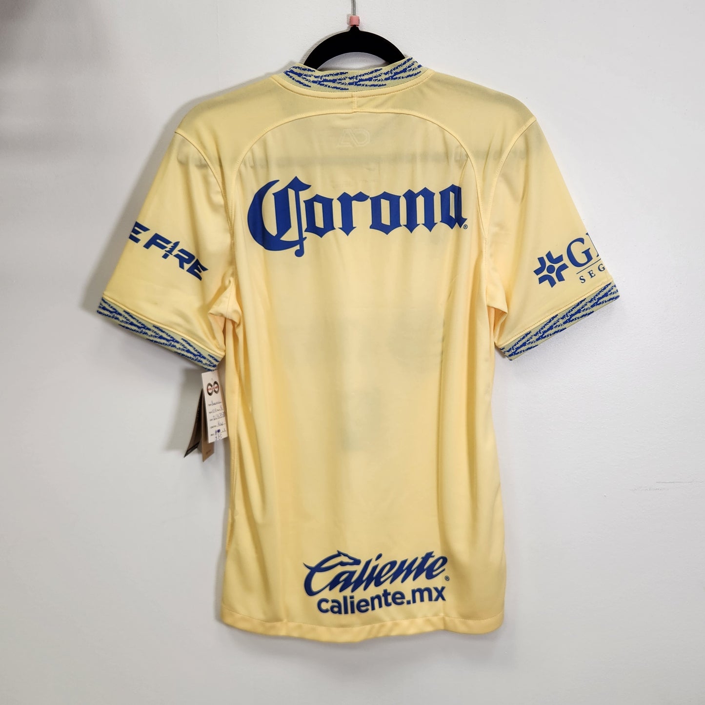 2022-23 Club America Home Jersey / Small / New