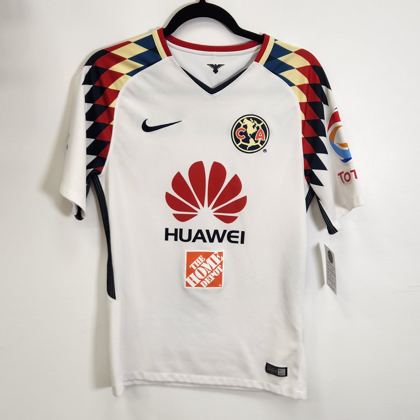 2017-18 Club America Away Jersey / Small / 10/10