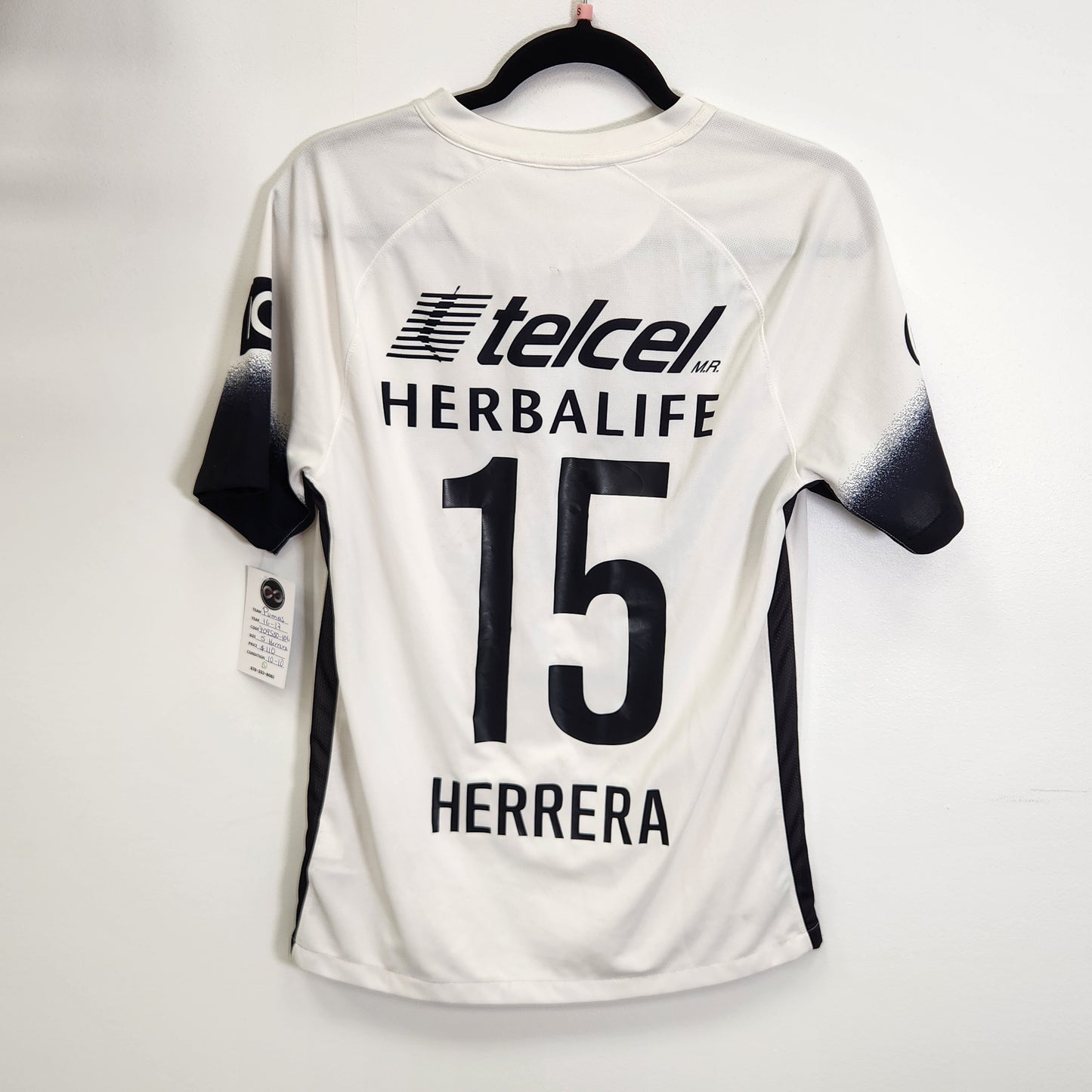 2015-16 Pumas UNAM Herrera 15 Third Jersey / Small / 10/10