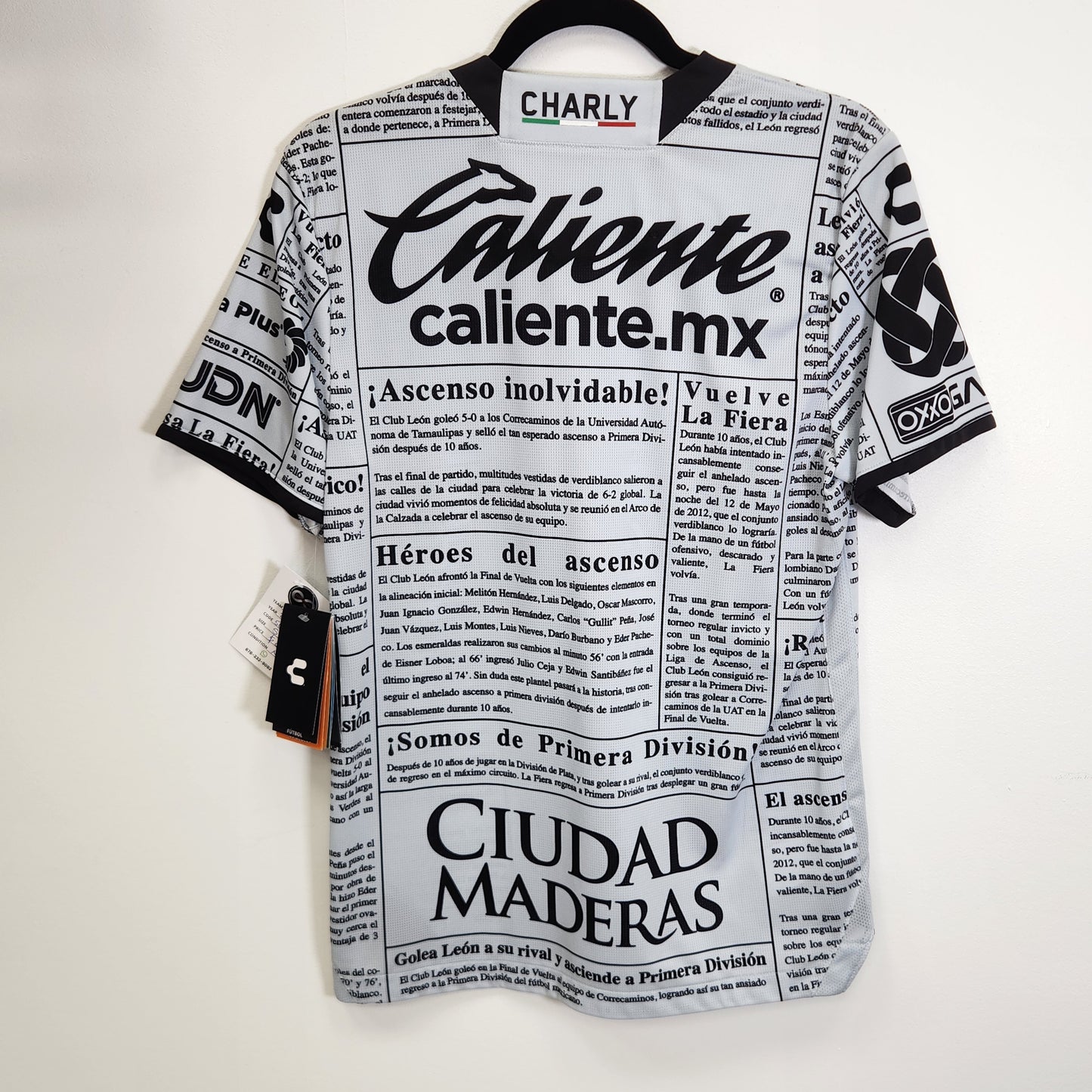2022-23 Club León Away Jersey / Small / New