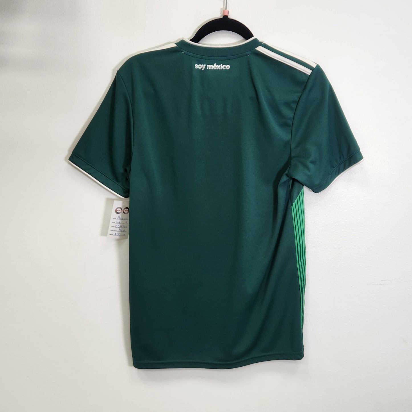 2017 Mexico Home Jersey / Small / New