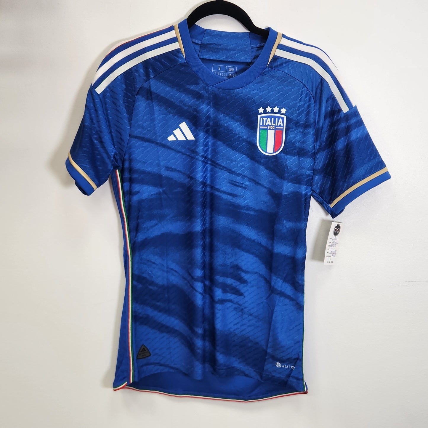 2022 Italy Home Jersey / Small / New