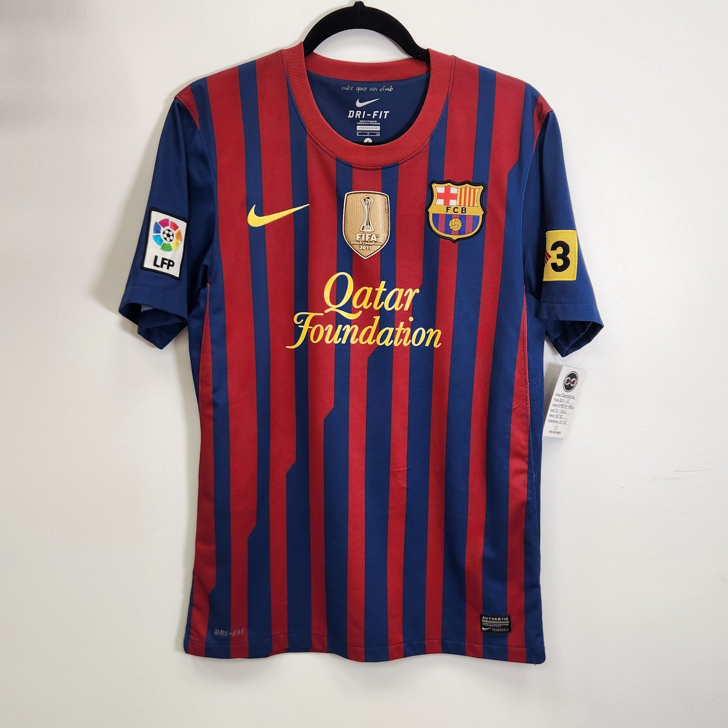2011-12 FC Barcelona Xavi 6 Home Jersey / Small / 10/10
