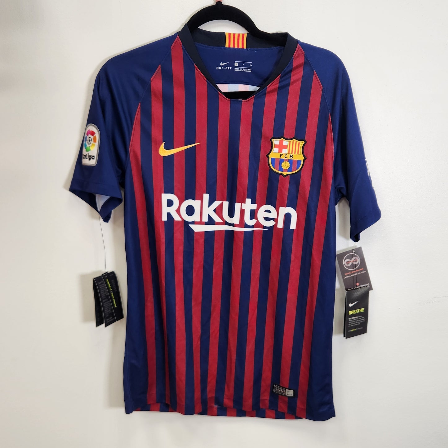 2017-18 FC Barcelona Home Jersey / Small / New