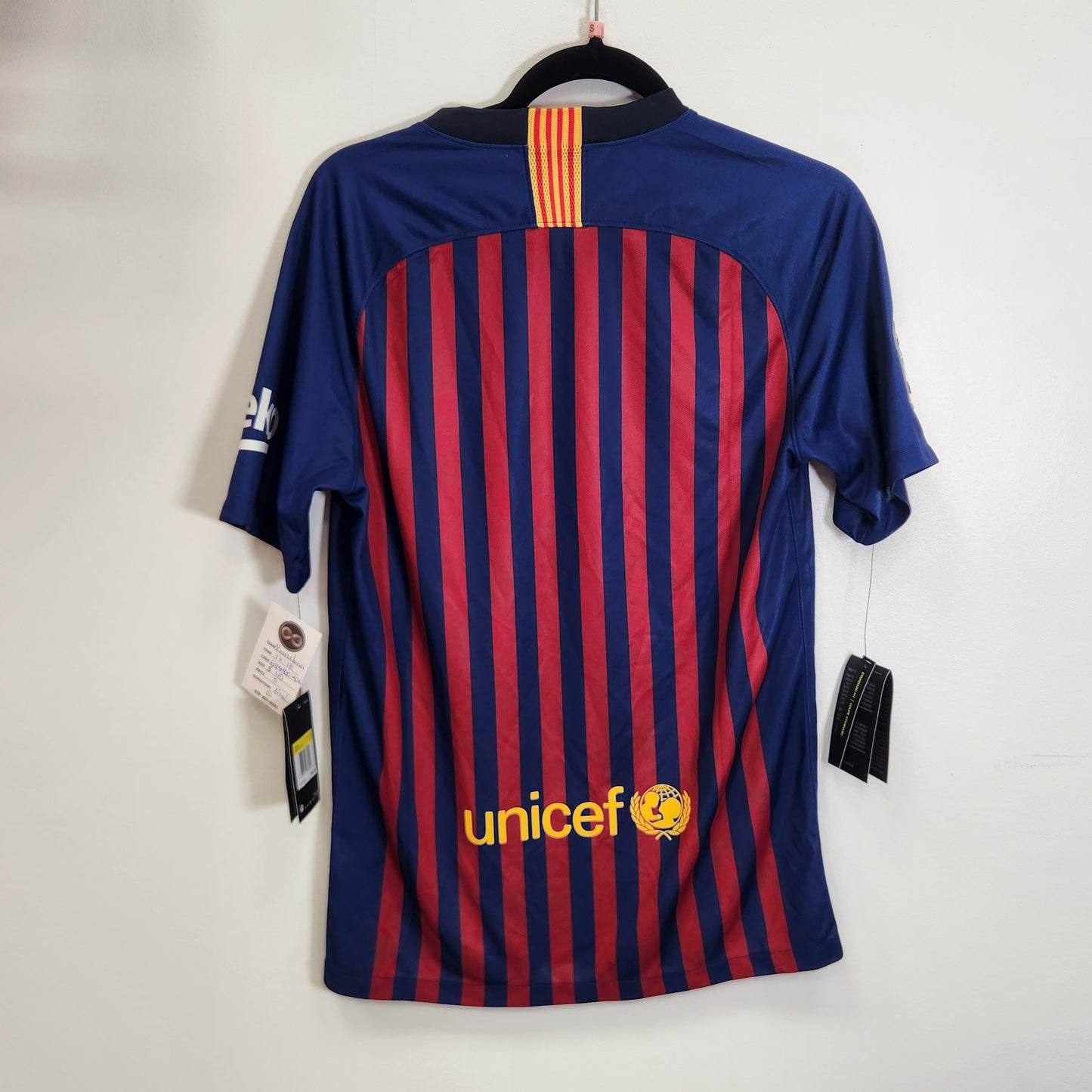 2017-18 FC Barcelona Home Jersey / Small / New