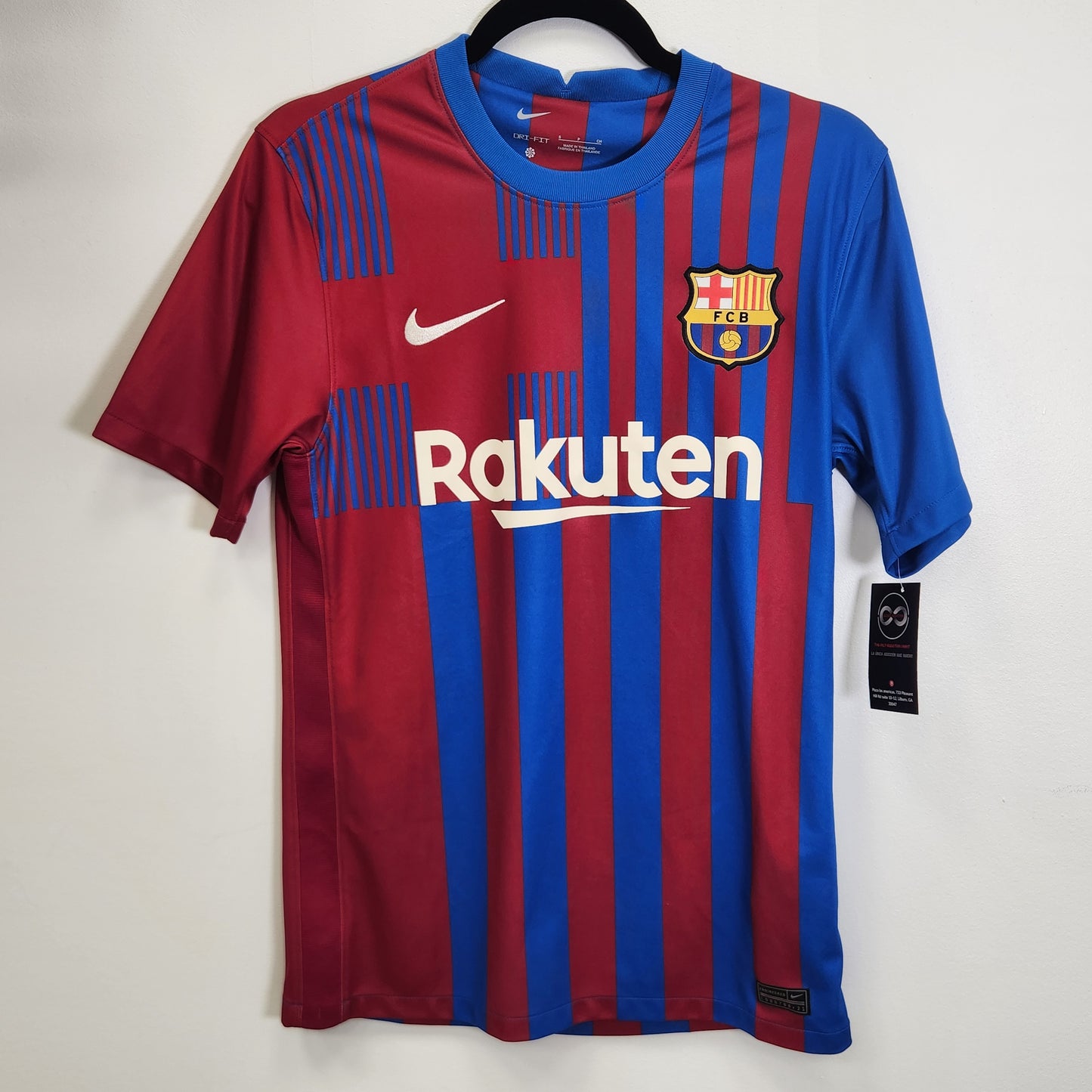 2021-22 FC Barcelona Home Jersey / Small / New