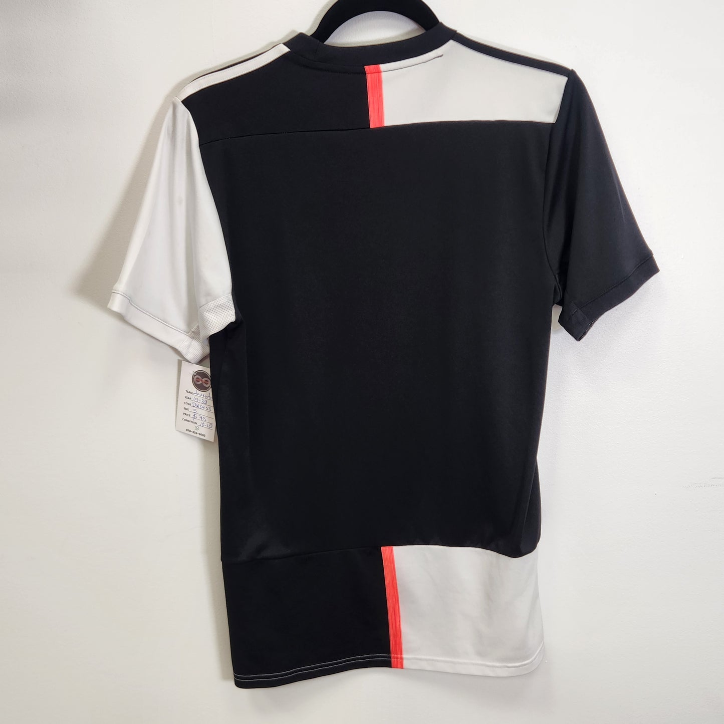 2019-20 Juventus FC Home Jersey / Small / 10/10
