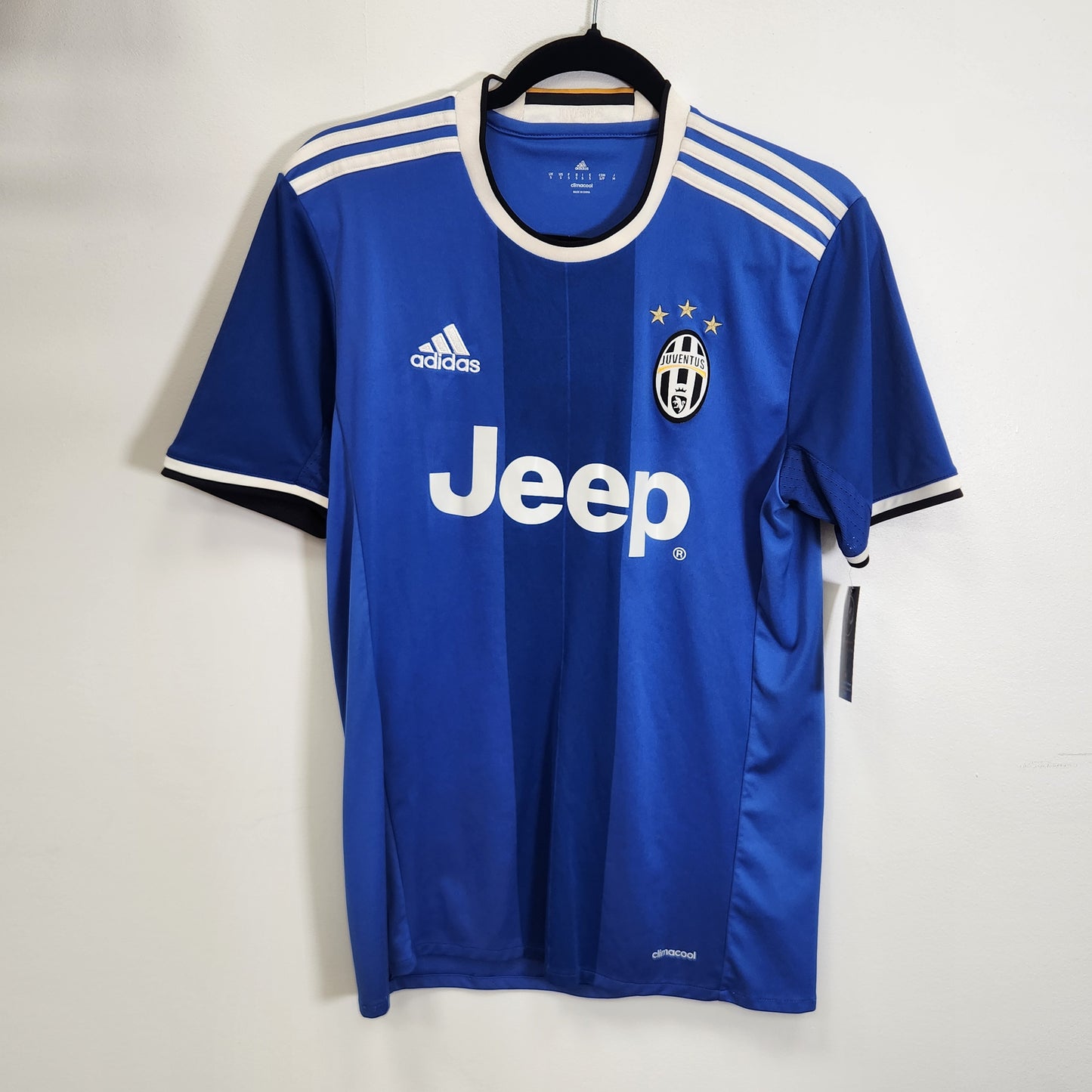 2016-17 Juventus FC Away Jersey / Small / 9/10