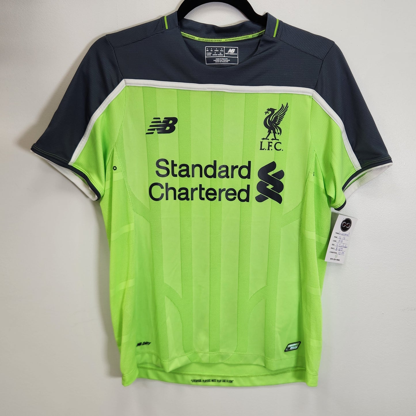 2016-17 Liverpool FC Coutinho 10 Third Jersey / Small / 10/10