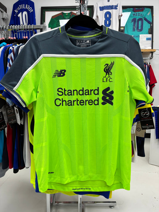 2016-17 Liverpool F.C. Coutinho 10 Third Jersey / Small / 10-10