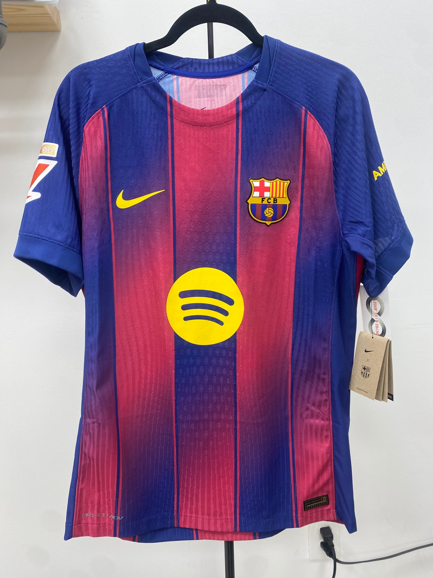 2015-16 FC Barcelona 9 Lewandowski Home Jersey / Medium / New /