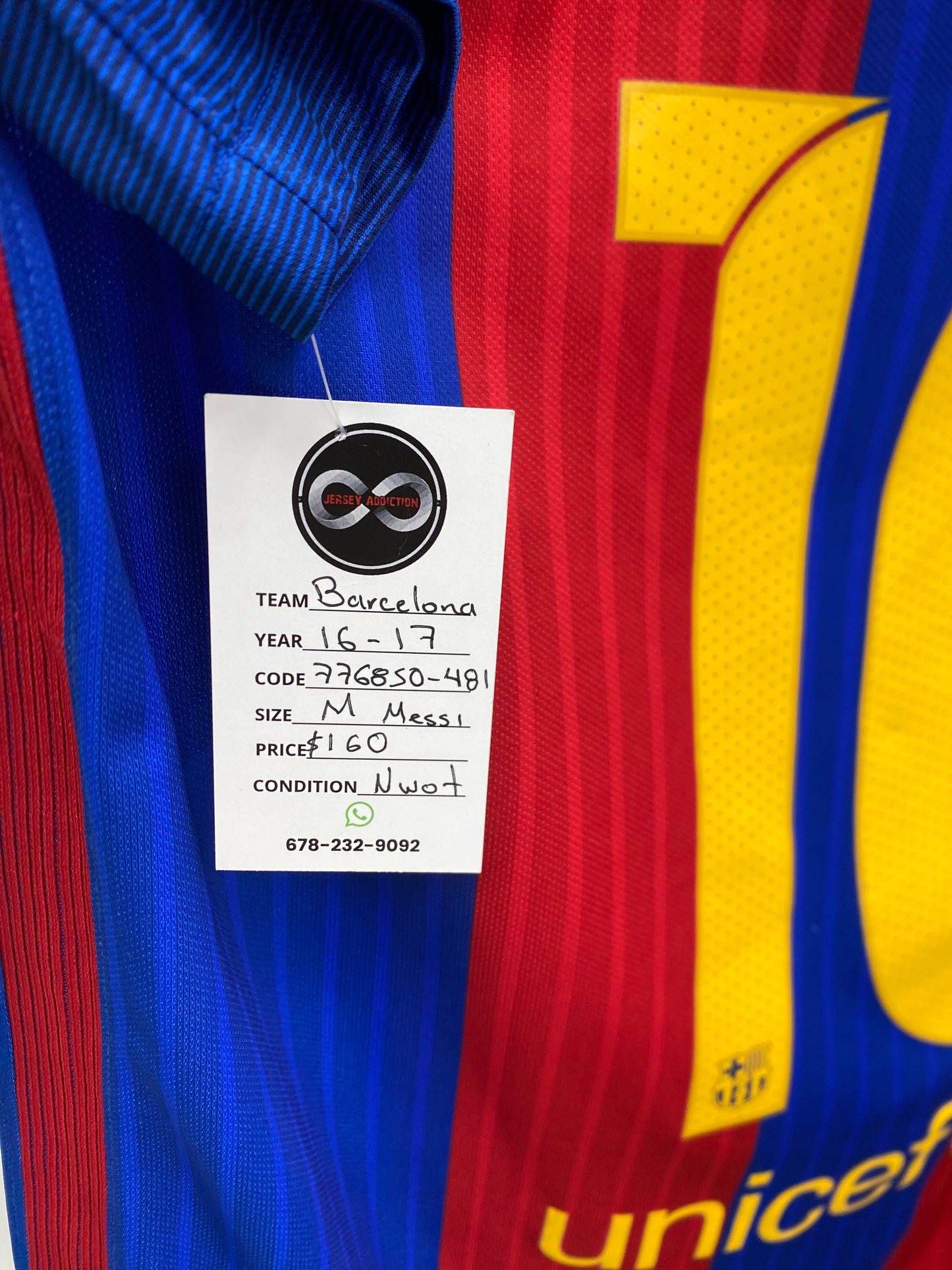 2016-17 FC Barcelona 10 Messi Home Jersey / Medium / New