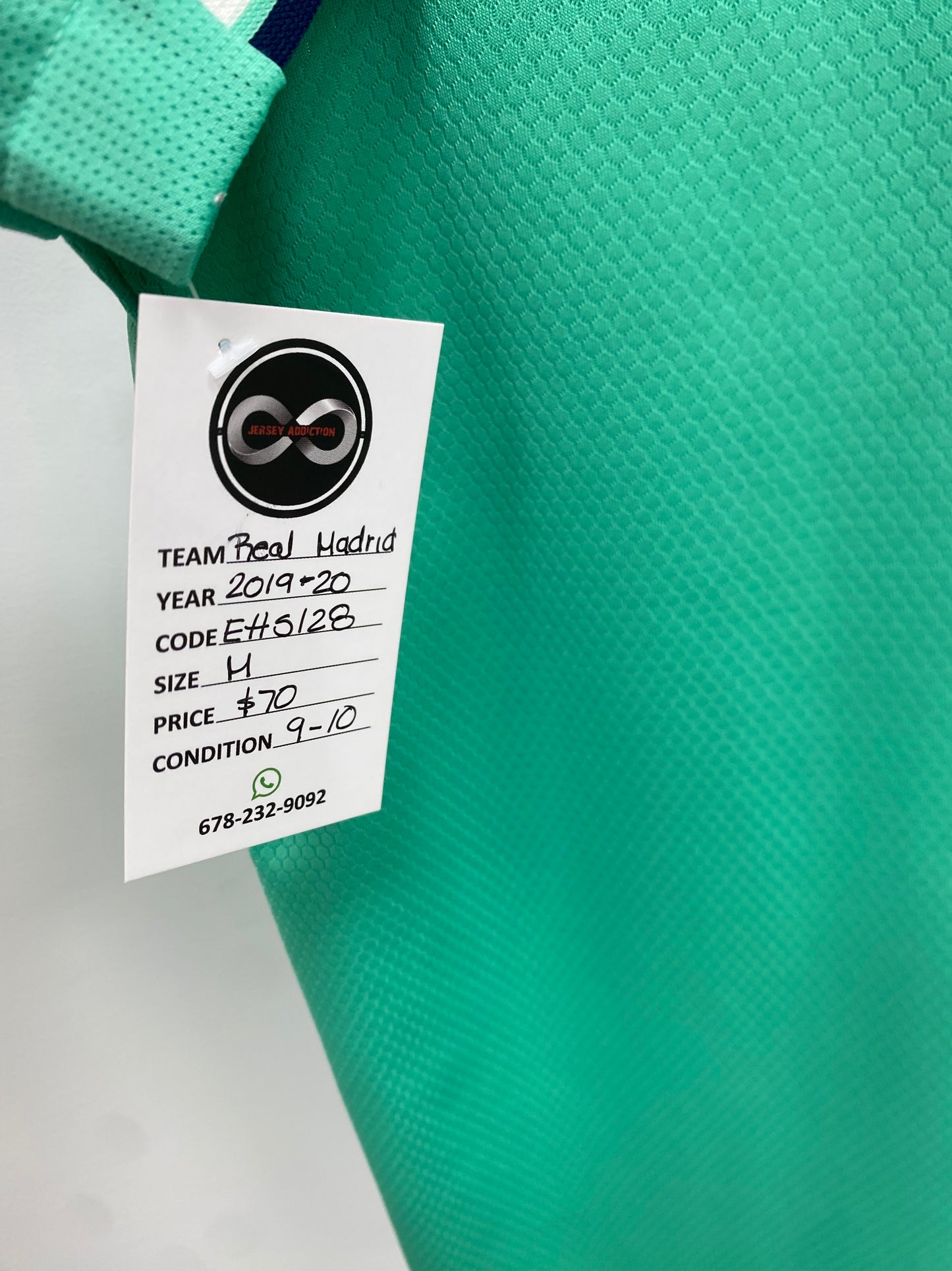 2019-20 Real Madrid Third Jersey / Medium / 9/10