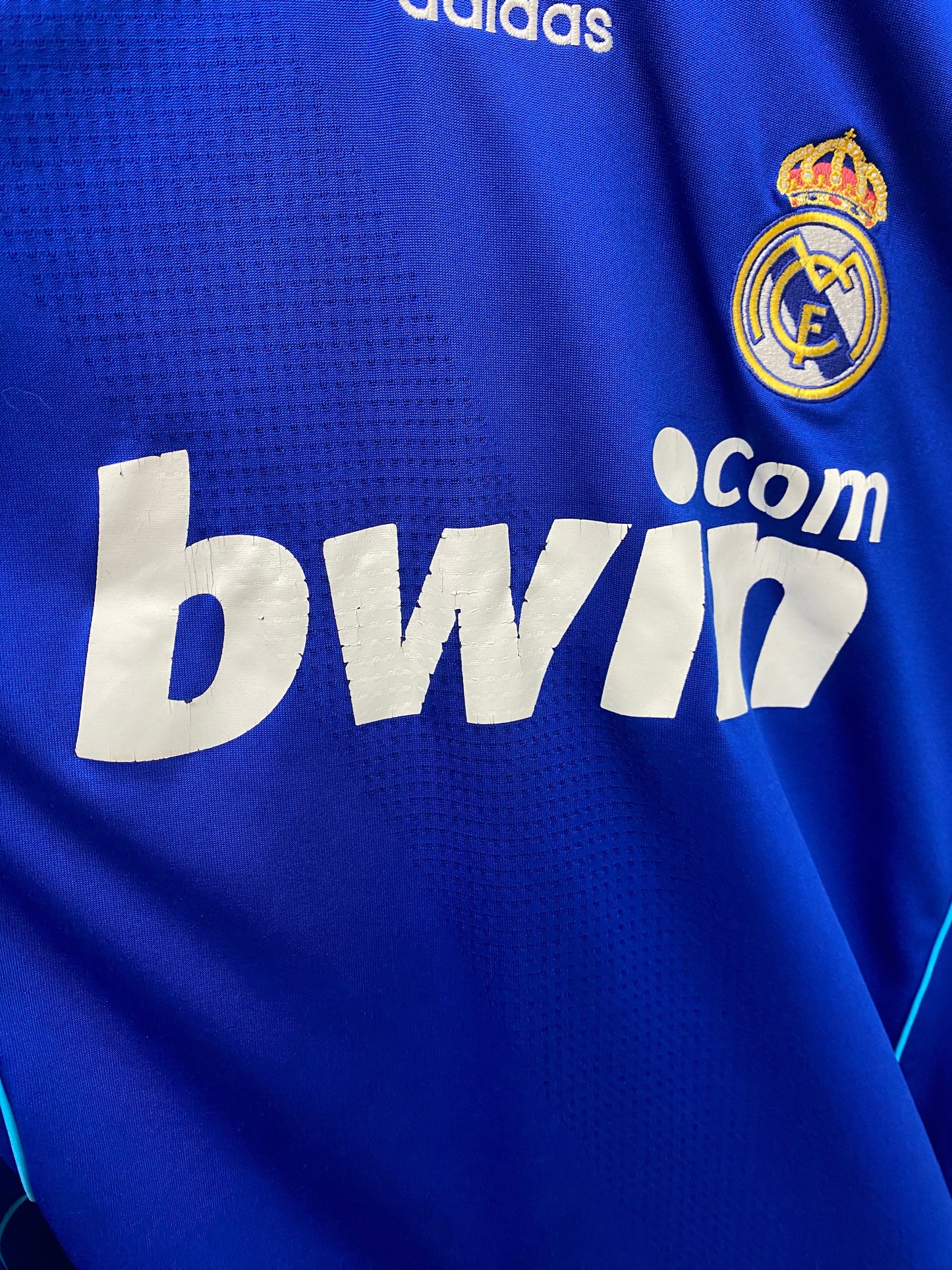 2008-09 Real Madrid Away Jersey / Medium / 8.5/10
